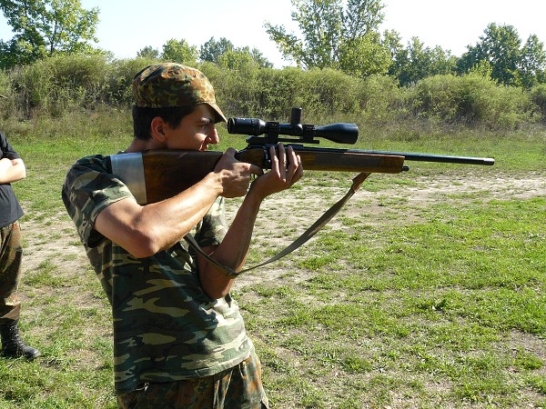 VII. kolo kom�r�anskej ligy v siluetovej stre�be